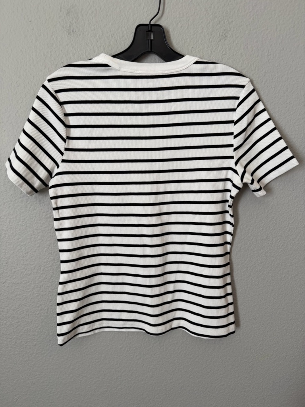 WHBM FORME™ Ribbed Stretch Button Shoulder Tee - Picture 4 of 9
